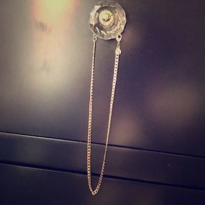 Elizabeth and James Minimalist Gold Chain Necklace